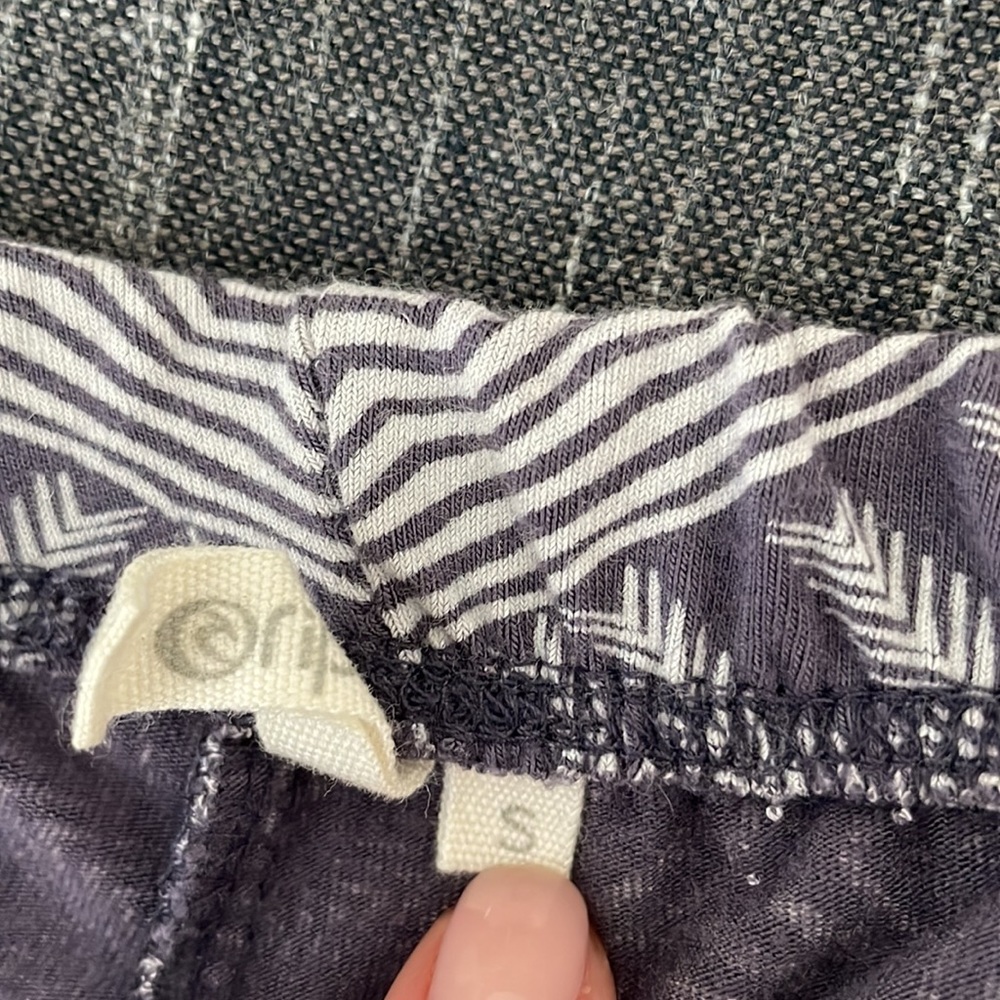 Bell bottoms - Picture 5 of 7